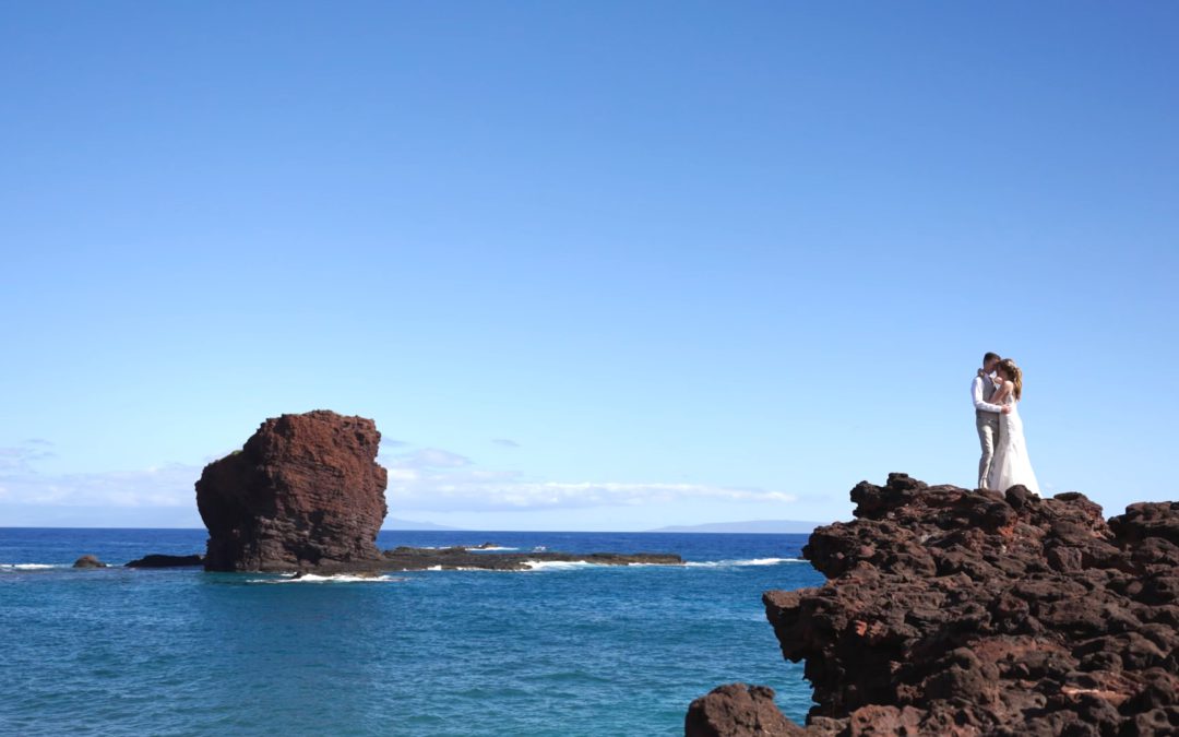A Friendship That Caught Fire: A Lanai Wedding Story