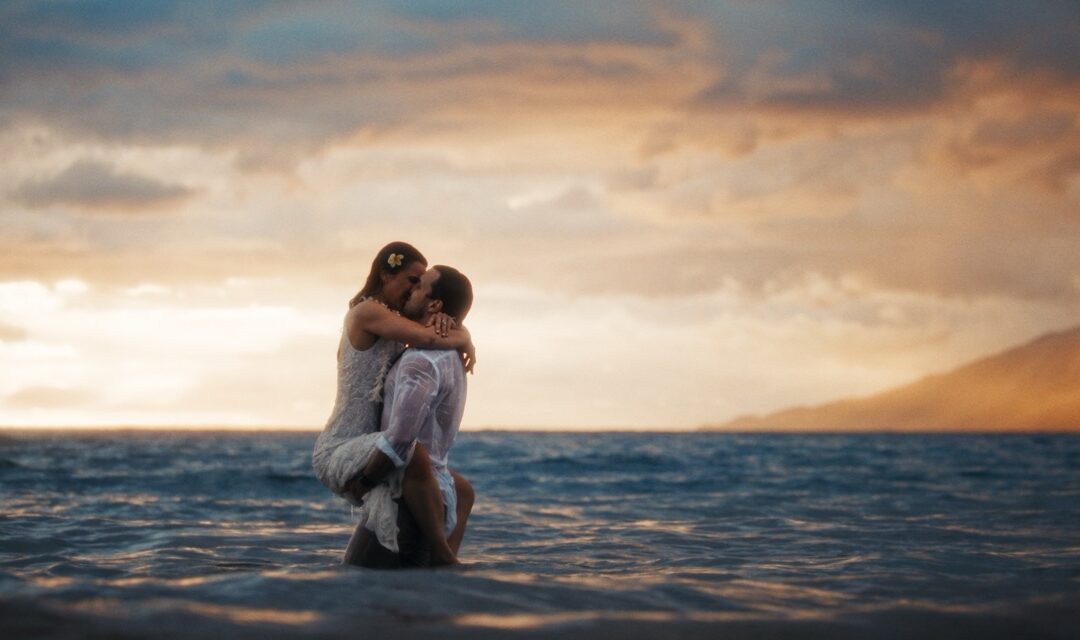 Aloha, Brazil. Just Maui’d. | Fernanda & Felipe at Maluaka Beach, Makena